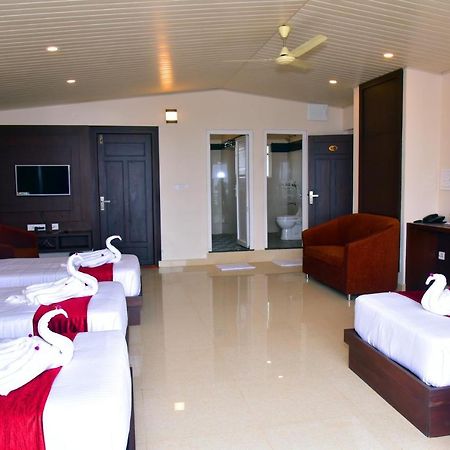 Hotel Coorg Palace Madikeri Dış mekan fotoğraf
