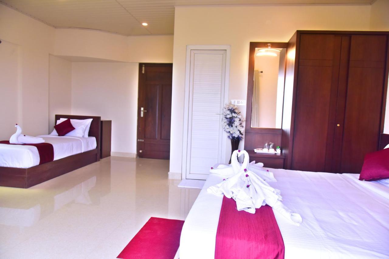 Hotel Coorg Palace Madikeri Dış mekan fotoğraf