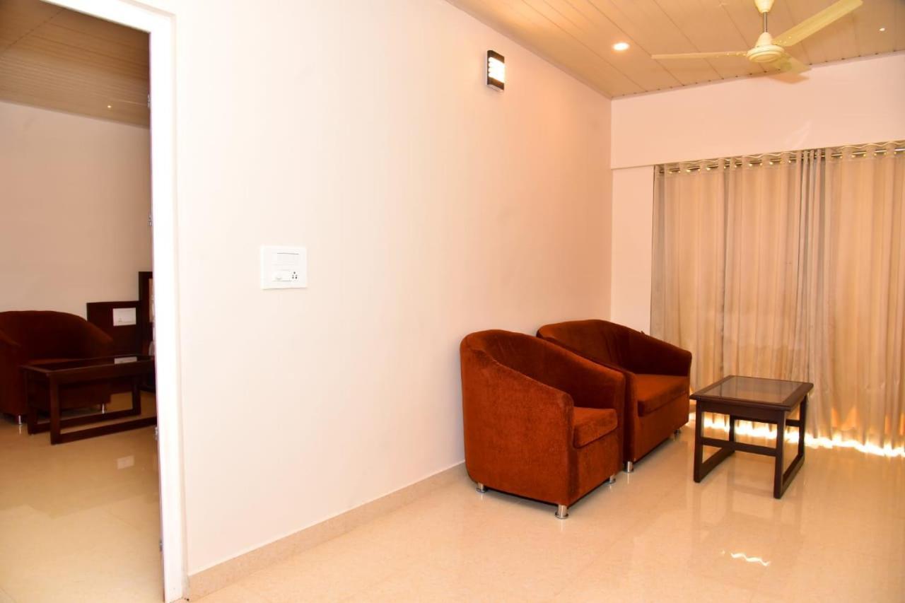 Hotel Coorg Palace Madikeri Dış mekan fotoğraf