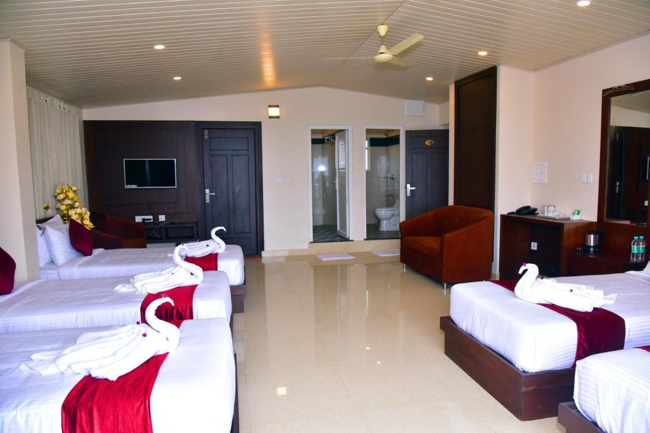 Hotel Coorg Palace Madikeri Dış mekan fotoğraf